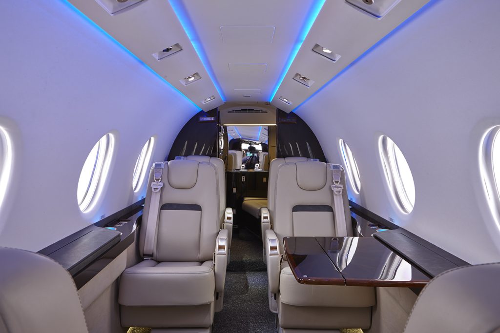 hawker 400xp interior